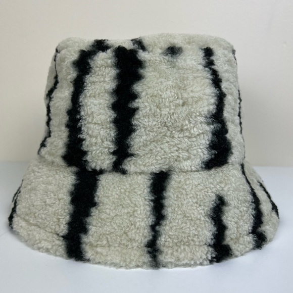Free People Shaggy Sherpa Stripe Bucket Hat Ivory & Black One Size main image 4